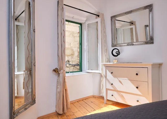 Apartment Galeriana Palace Bei Litto By Interhome Split