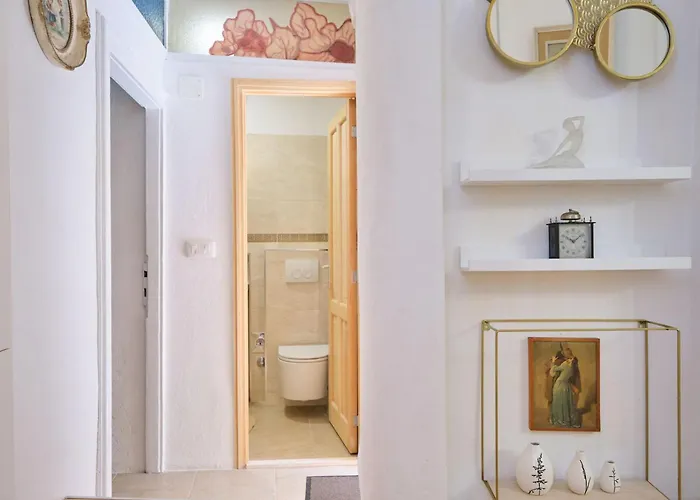 Galeriana Palace Bei Litto By Interhome Split