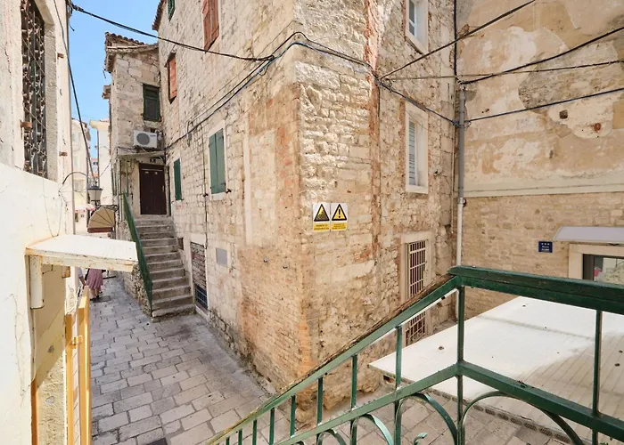 Galeriana Palace Bei Litto By Interhome * Split