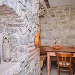 Apartman Galeriana Palace Bei Litto By Interhome