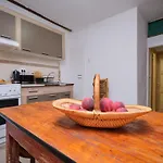 Apartman Galeriana Palace Bei Litto By Interhome *