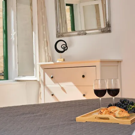 Galeriana Palace Bei Litto By Interhome 아파트 *