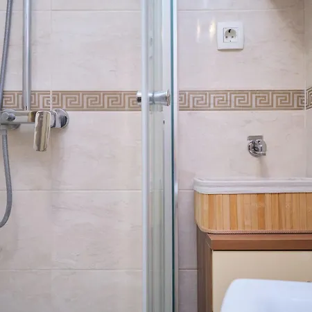 Galeriana Palace Bei Litto By Interhome